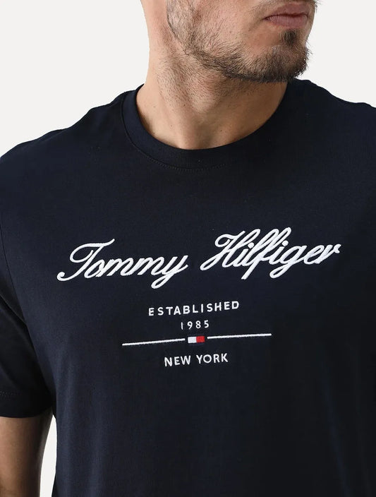 Camiseta con Bordado "Est. 1985 New York" Tommy Hilfiger